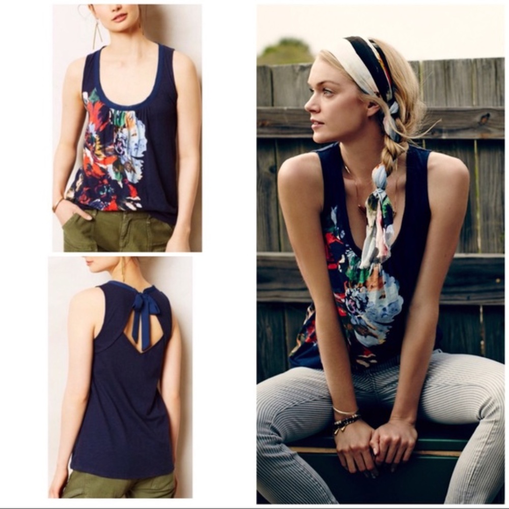 AKEMI & KIN Floral Tank Top Keyhole Cut Small